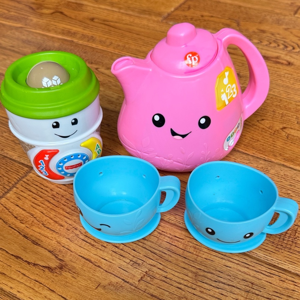 Fisher Price Tea Set Playset and coffee cup